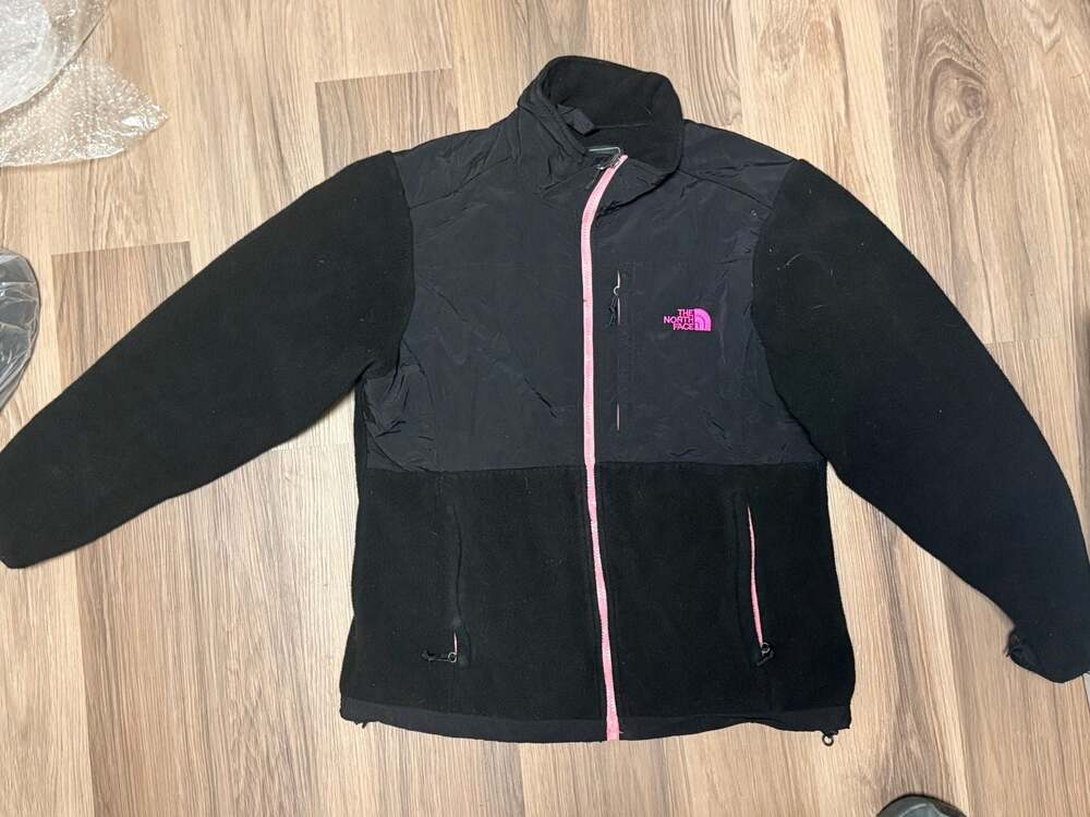 The North Face Denali Fleece Full-Zip Jacket Black with Pink Trim